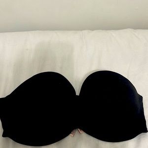34DDD black strapless bra